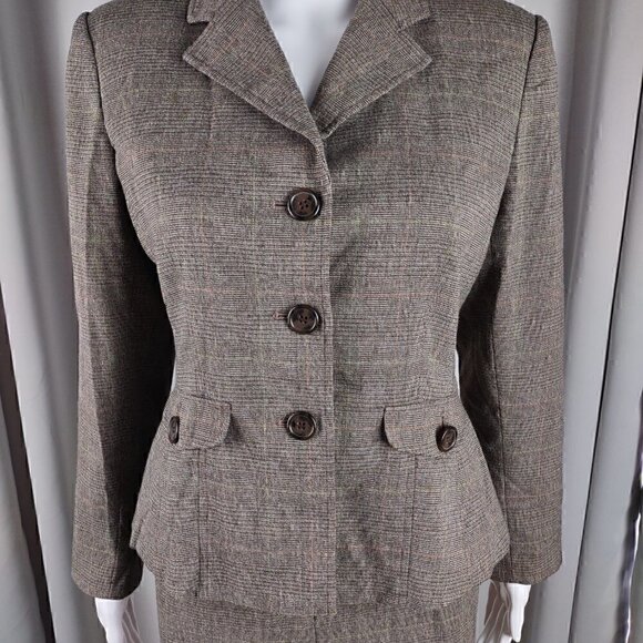 Parisian Signature Women's 2 Pc Brown Pantsuit. Jacket Size 6P. Pants Size 6 - Picture 2 of 16